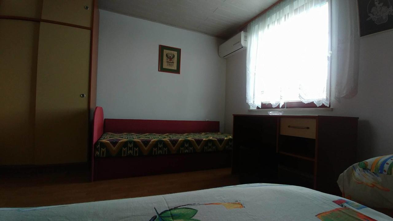 Bed&Breakfast Zilje Vinica Exteriör bild