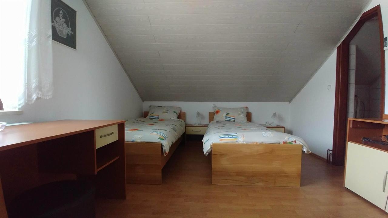 Bed&Breakfast Zilje Vinica Exteriör bild